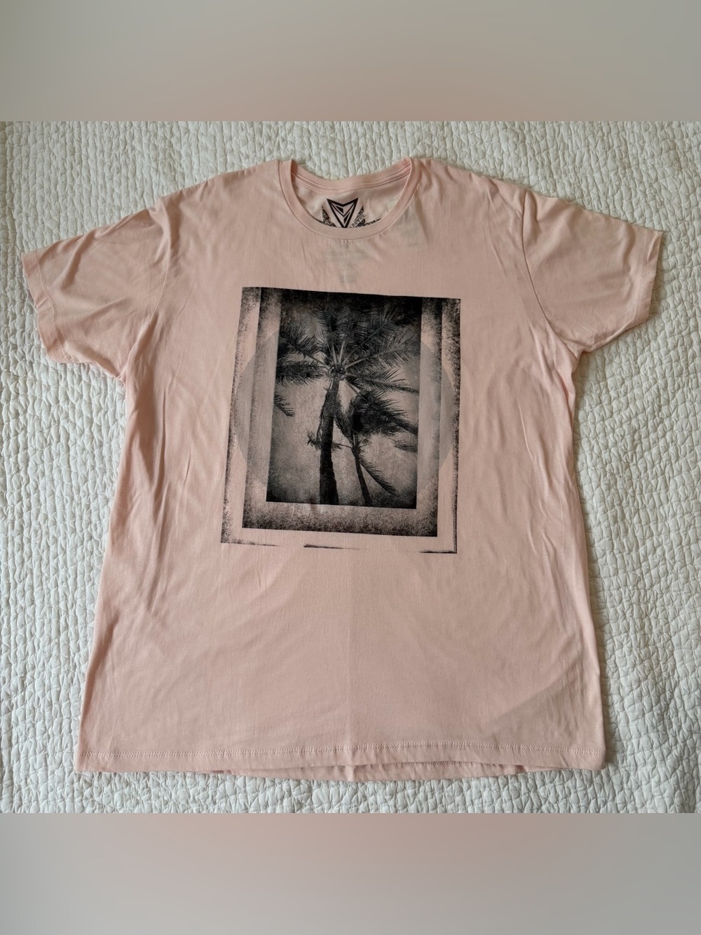 Men’s Univibe Light Pink Short-Sleeve Tee with Black Palm Graphic
